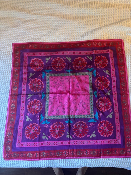 Oscar de la Renta Accessories - Oscar de la Renta Pink & Purple Floral Silk Scarf